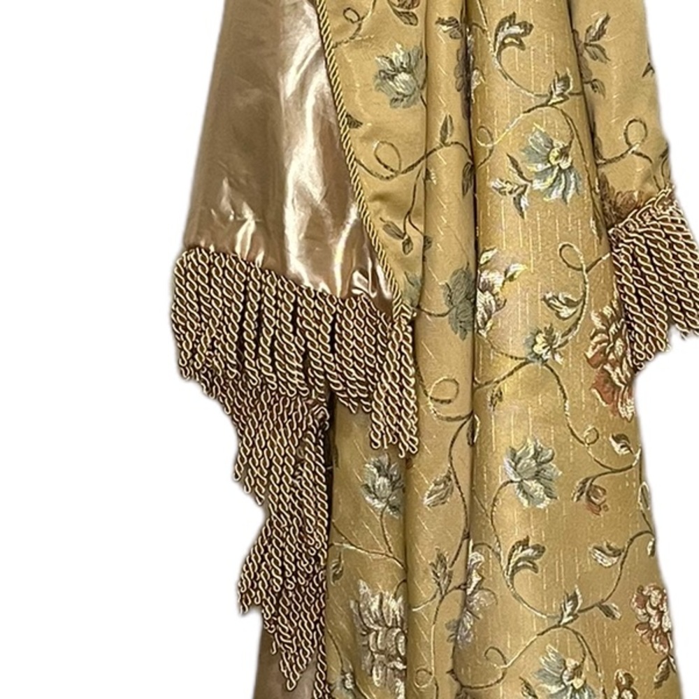 Throw with Fringe & Trim - Jacquard on one side & Silky Gold on the other side